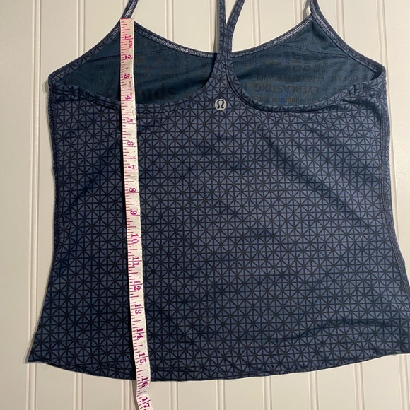 lululemon Tank Top Cami Racerback Built in Shelf Bra Black Blue Size 8 - Picture 8 of 8